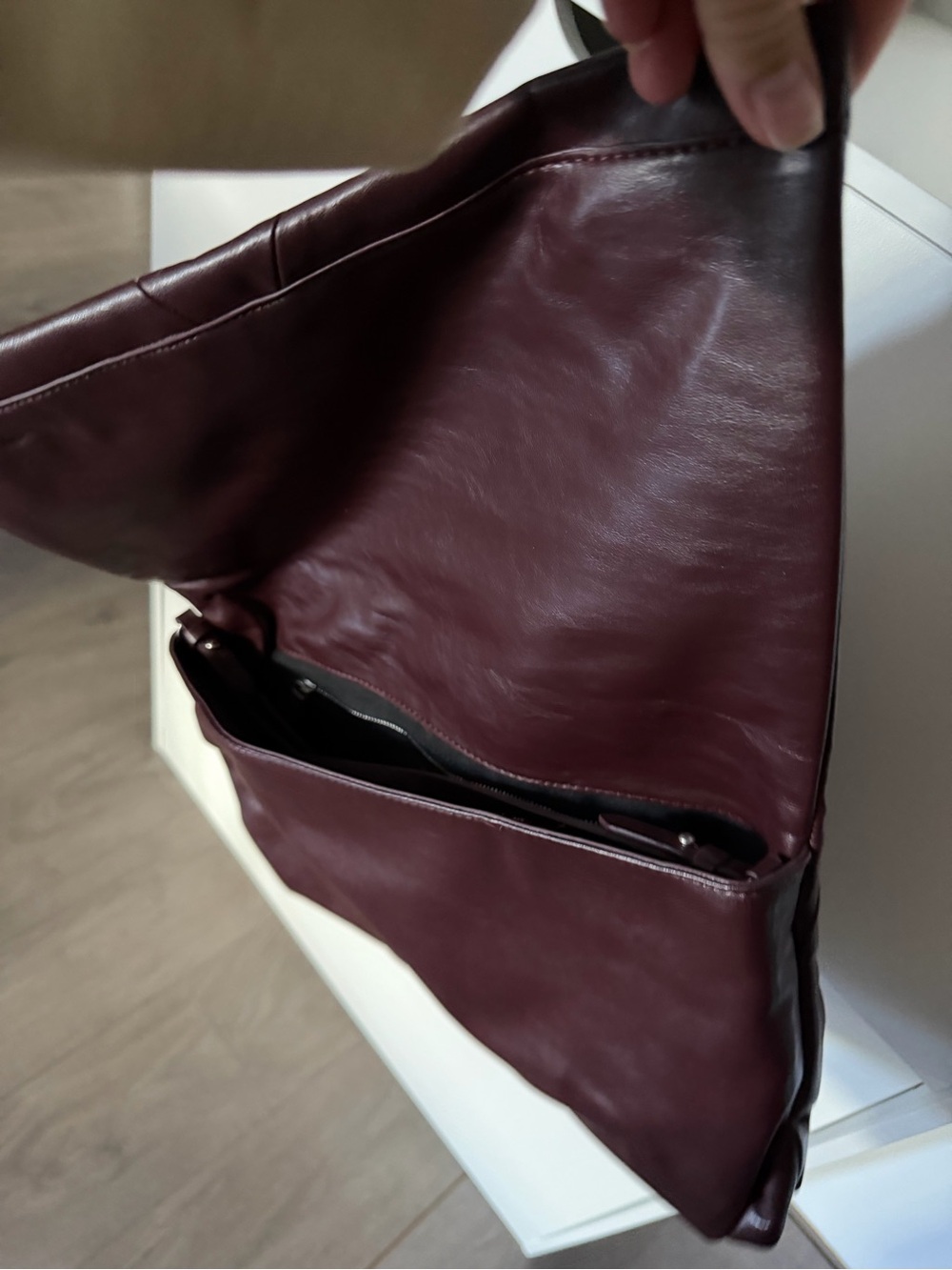 Zara Women's faux Leather Foldover Clutch in Deep Burgundy - Picture 4 of 10